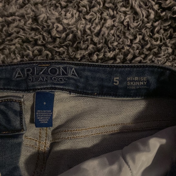 Size 5 Arizona jeans - Picture 3 of 3